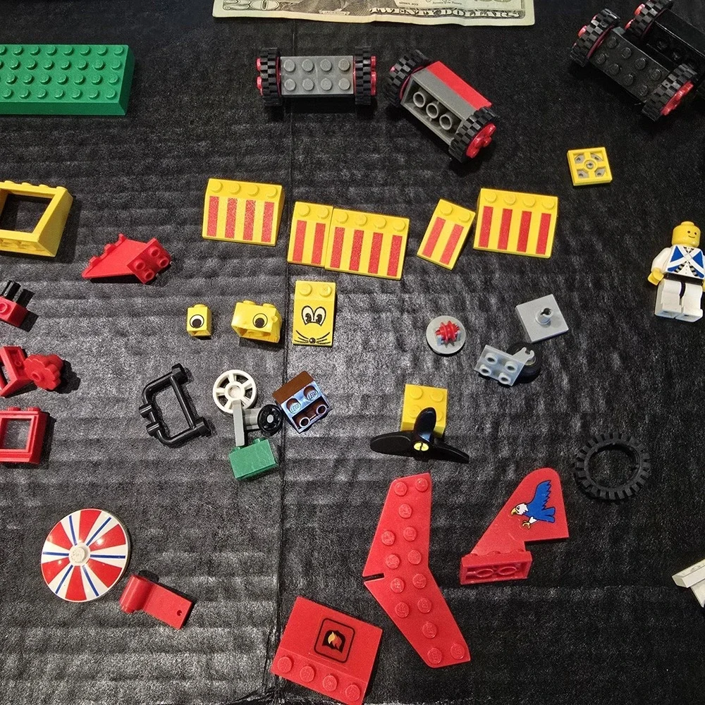 Vintage Red Yellow‎ 1980s Lego Classic Case Full Of Classic Bricks Color